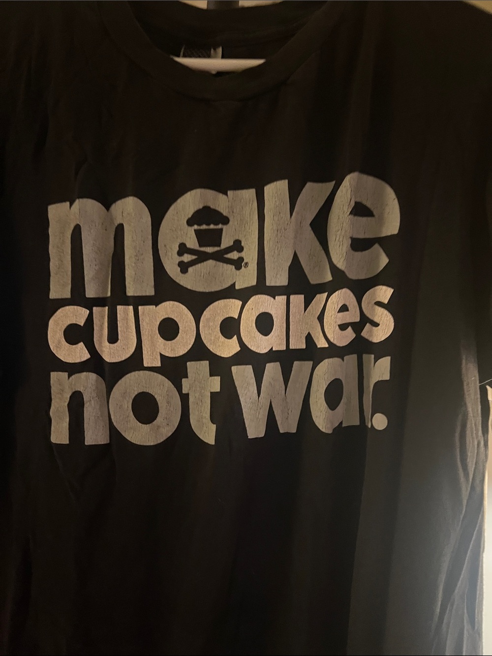 Make Cupcakes Not War Johnny Cupcakes Black Graphic Tee